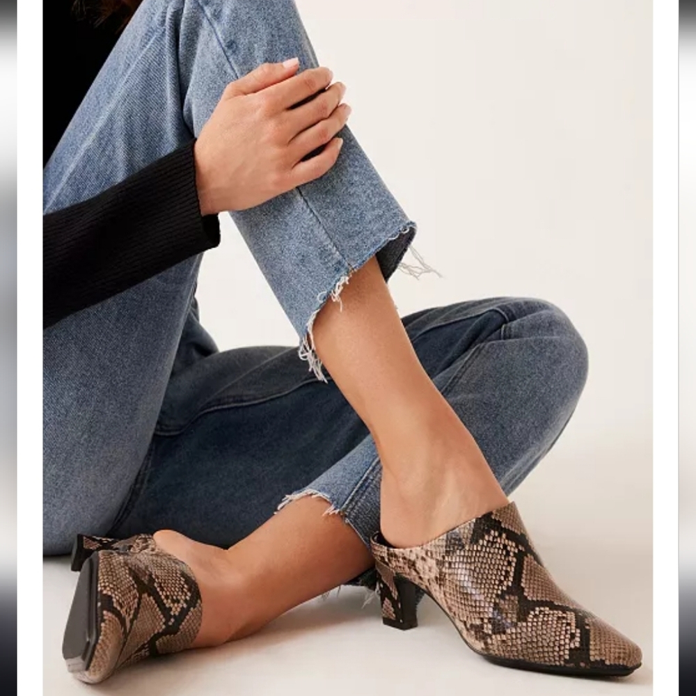 Anne KleinWomen's Sarafena Kitten Heel Dress Mules NWOT. Sz 9